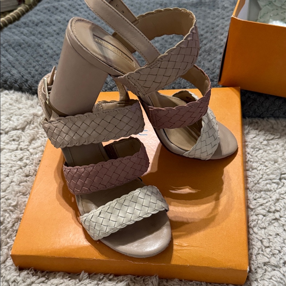 ANTONIO MELANI Braided Strap Sandals - Cream and Pink